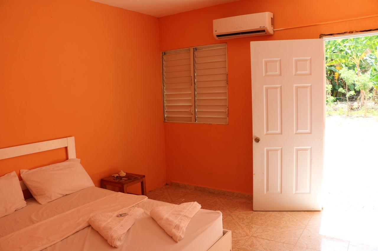 Luiggi Hostel Las Terrenas Bagian luar foto