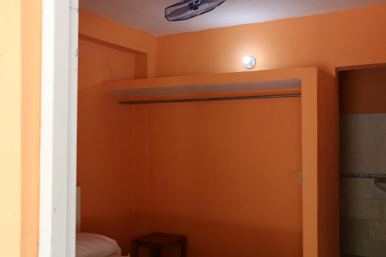 Luiggi Hostel Las Terrenas Bagian luar foto